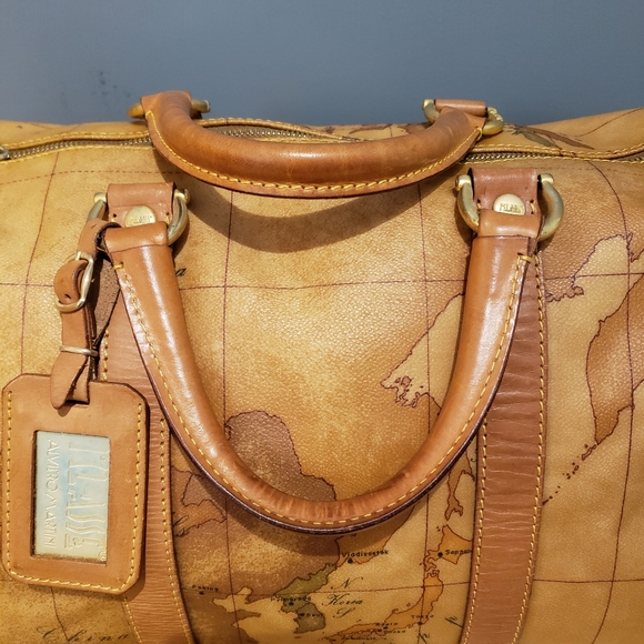 40cm Alviero Boston Bag - Picture 2 of 16